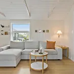 度假居 Lovely In With Kitchen