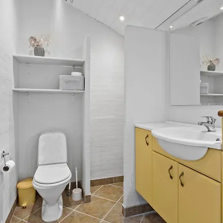 Lovely In With Kitchen