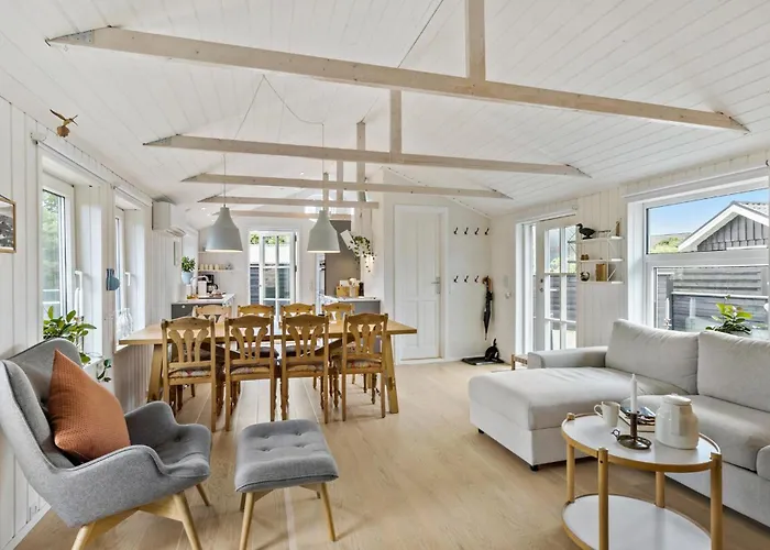 Lovely In With Kitchen