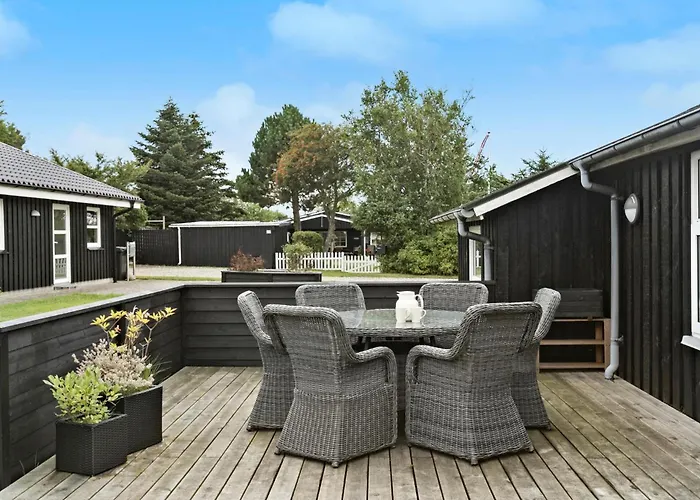 Lovely In With Kitchen Tatil Evi Hadsund